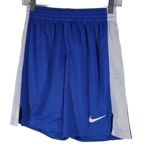 NWT Nike Shorts Large - Picture 1 of 4